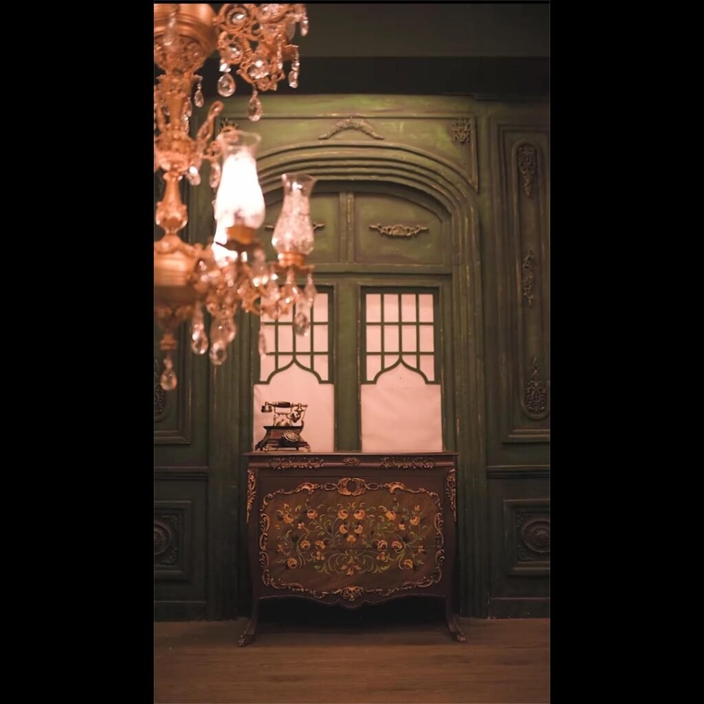 Brown antique finishing chester