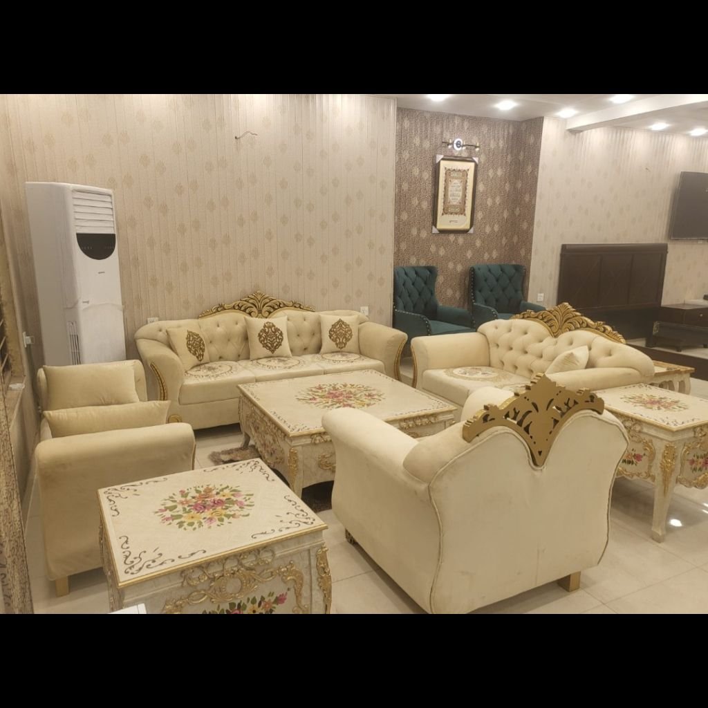 White Gold Antique Hand-Painted Luxury Center Table with Metal Carvings