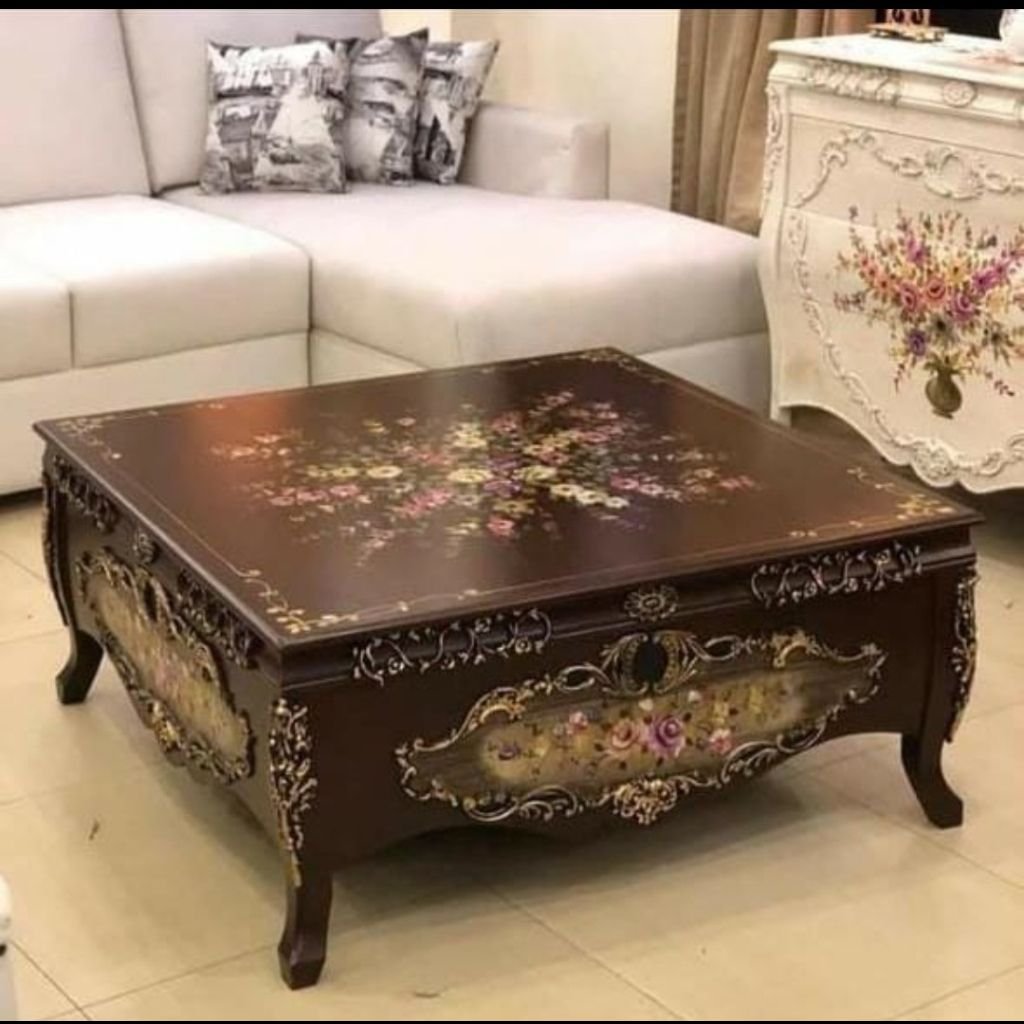 Brown Floral Antique Hand-Painted Luxury Center Table with Metal Carvings